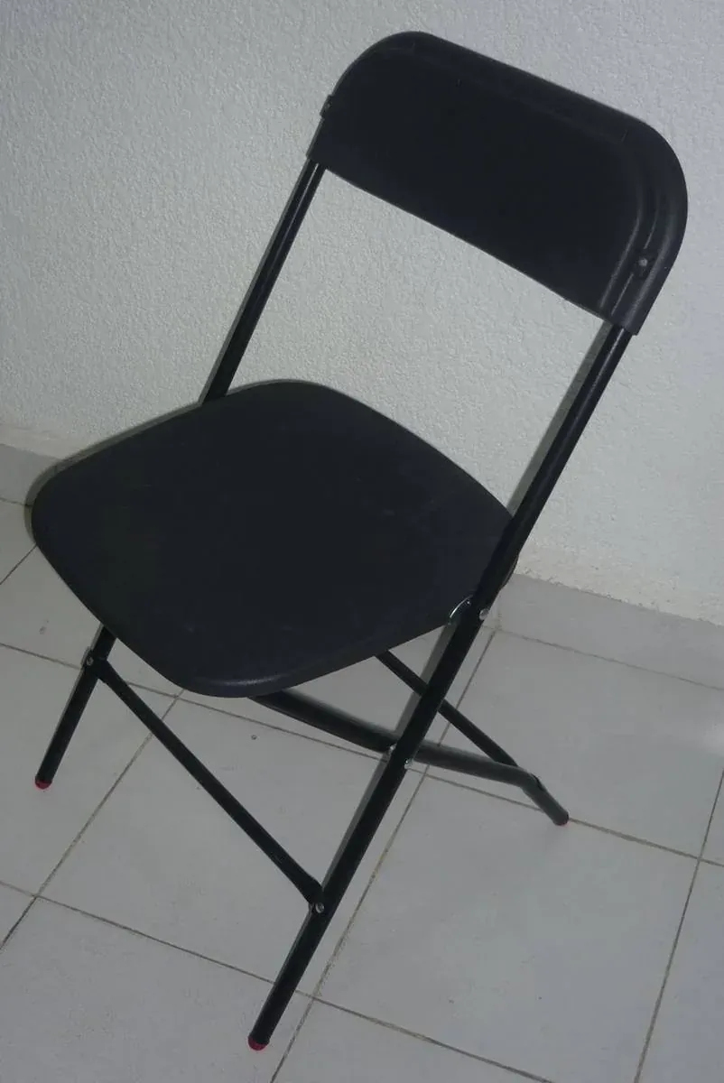Mobiliario metálico de acero fabricados por ARANSA en México — manufactura a medida