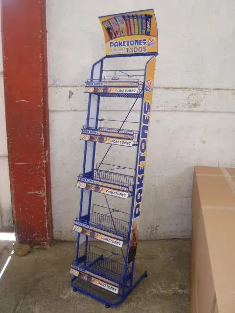 Exhibidor de repisa de acero fabricado por ARANSA — Repisas metálicas con panel gráfico a doble cara.