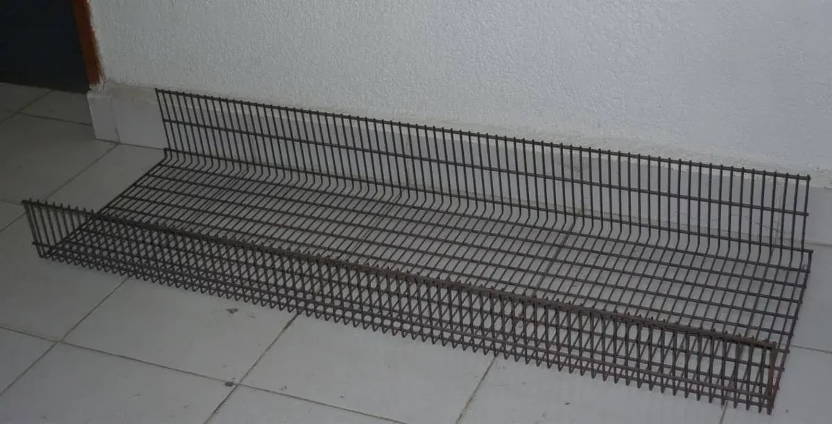 Canastilla de alambre de acero fabricado por ARANSA — Marco perimetral soldado con malla de fondo.